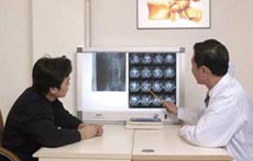 强直性脊柱炎治疗前后要注意什么 强直性脊柱炎治疗前后要注意什么