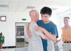 如何来预防强直性脊柱炎疾病 如何来预防强直性脊柱炎疾病