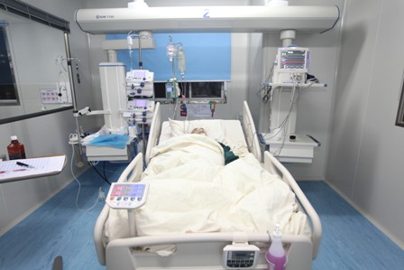 偃师三胞胎刚出生就进重症监护室 巨额医疗费愁人 偃师三胞胎刚出生就进重症监护室 巨额医疗费愁人