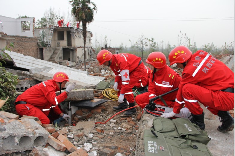 东城医疗应急救援队阅兵当日24小时待命 东城医疗应急救援队阅兵当日24小时待命